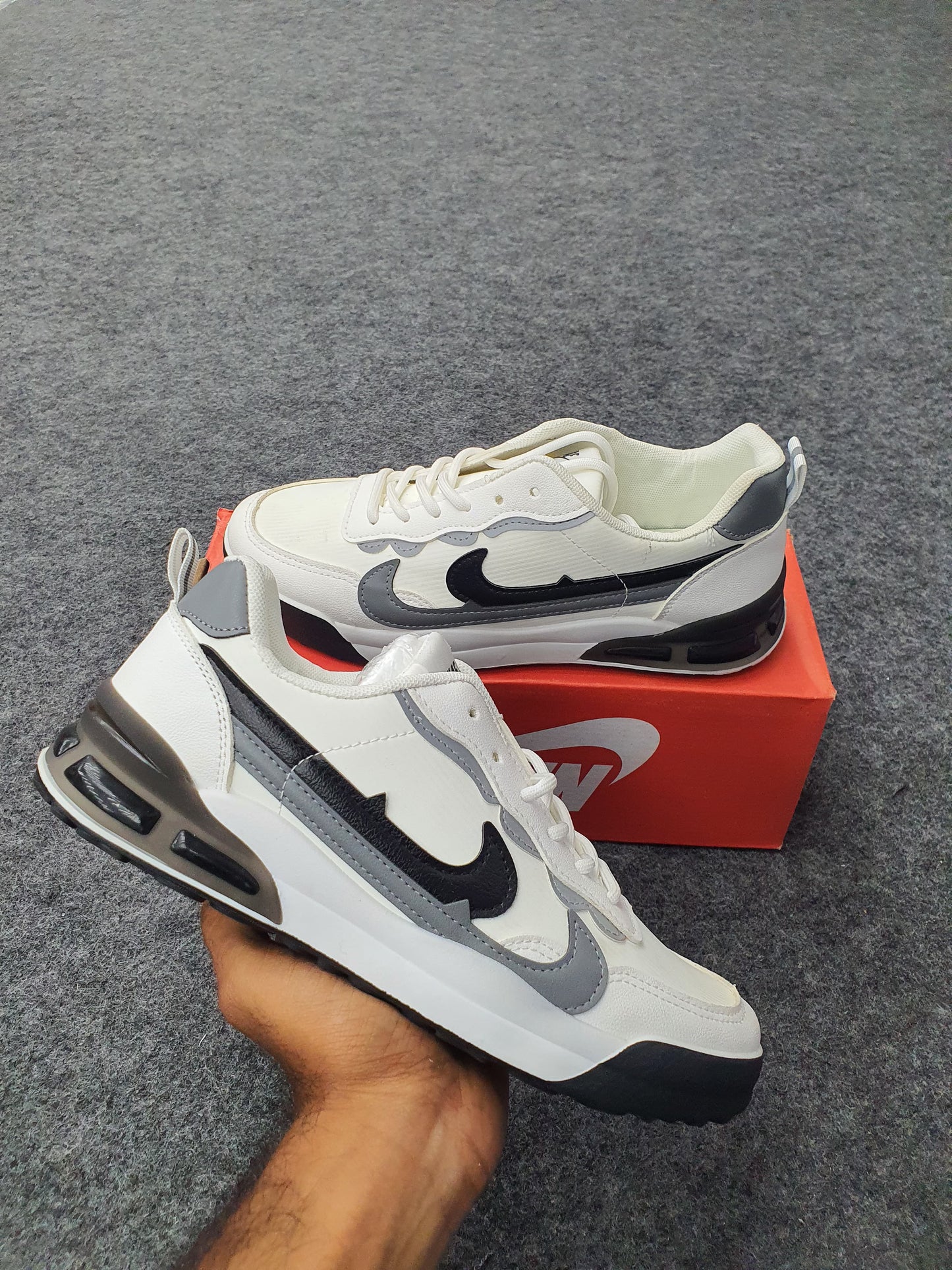 Nike | Air Max-Inspried Sneaker's