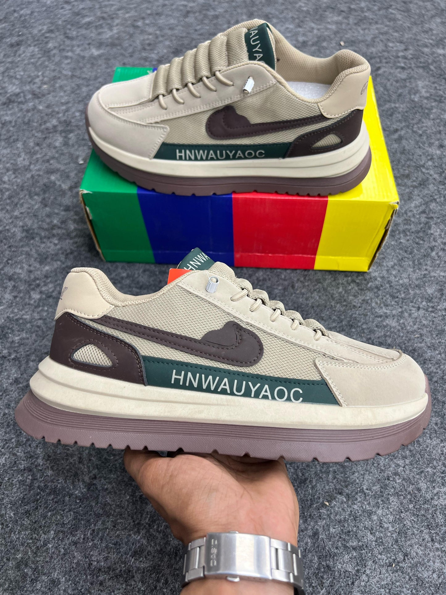 HNWAUYAOC Beige Sneakers