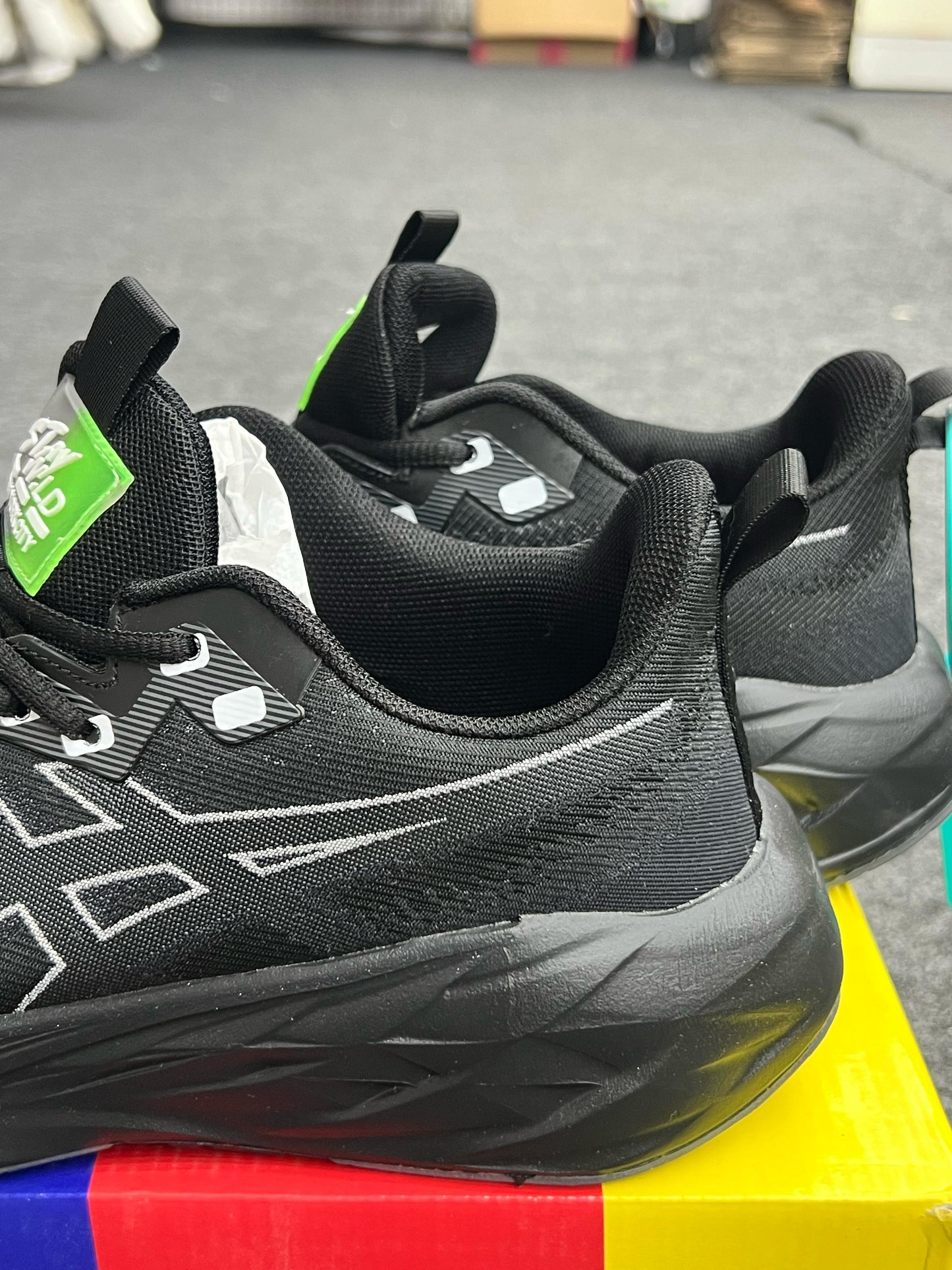 Ultra Core Black Runners