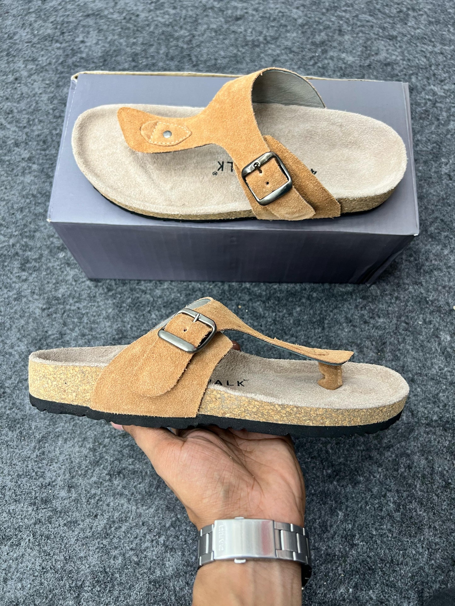 SANDAL