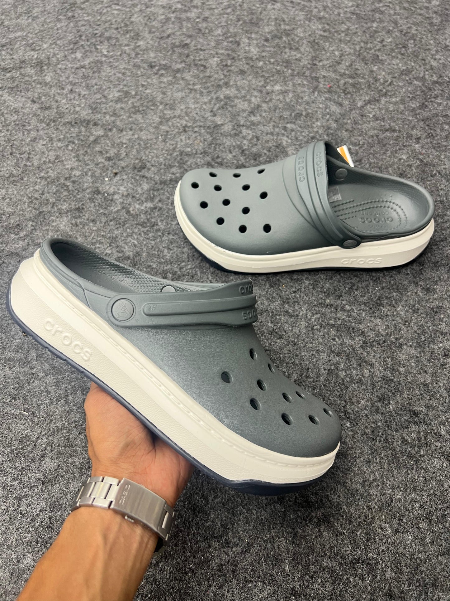Classic Platform Crocs – Slate Grey