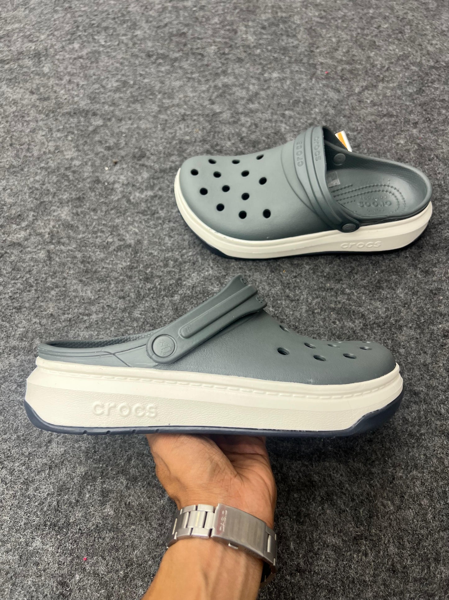 Classic Platform Crocs – Slate Grey