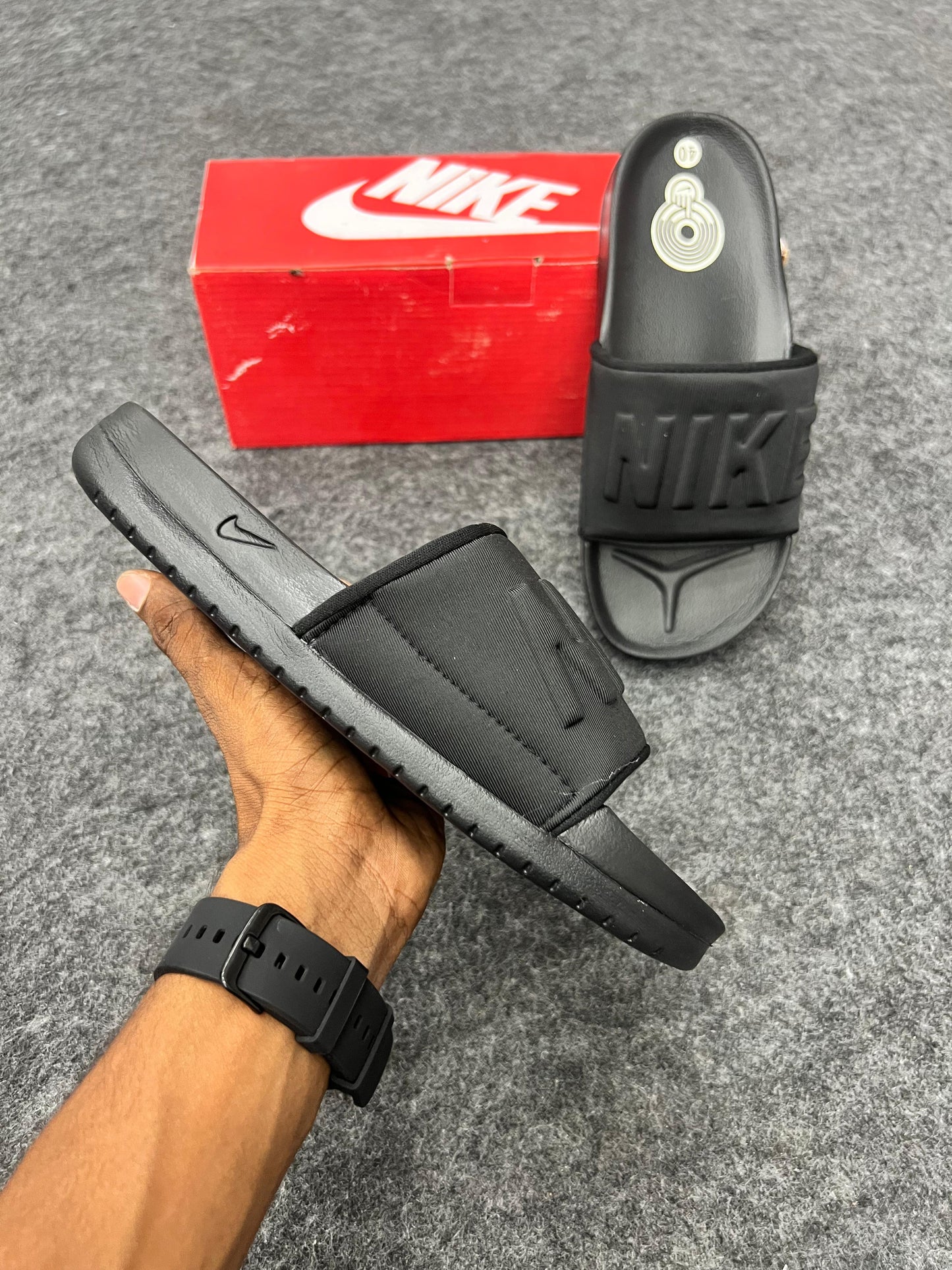 OFFCOURT BLACK STRAP SLIDES