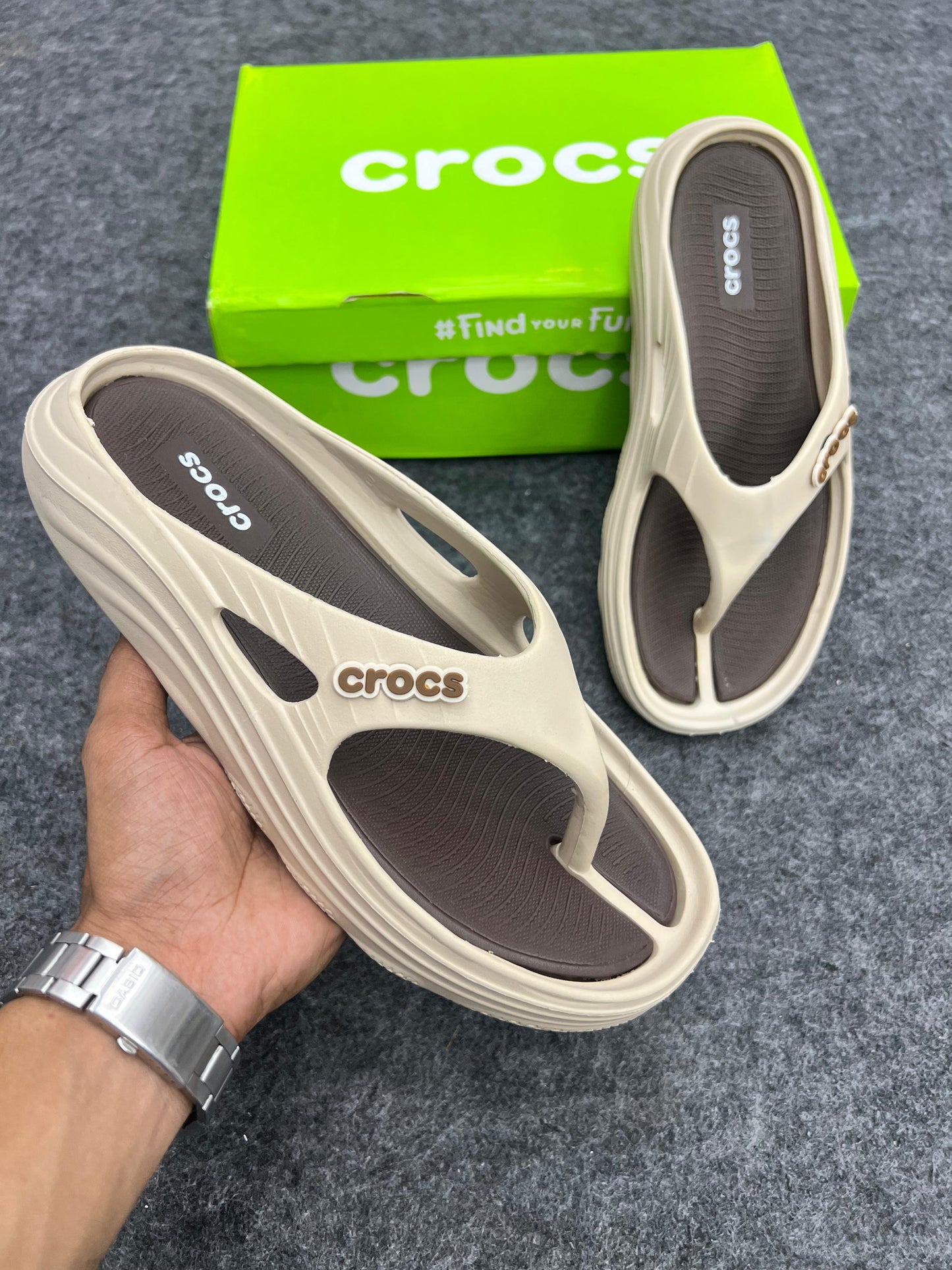 BEGIE WITH BROWN CROCS FLIP FLOP SLIPPERS