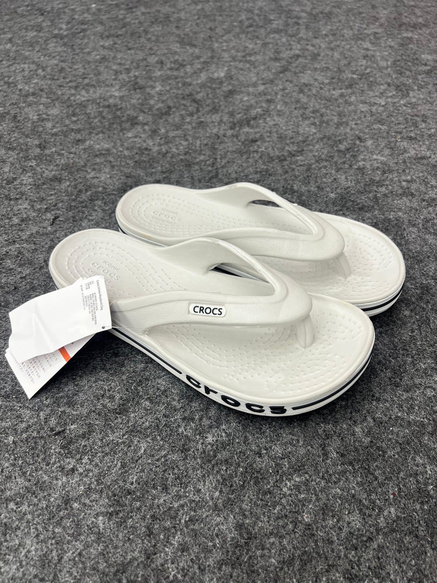 CLASSIC WHITE CROCS FLIP - FLOPS