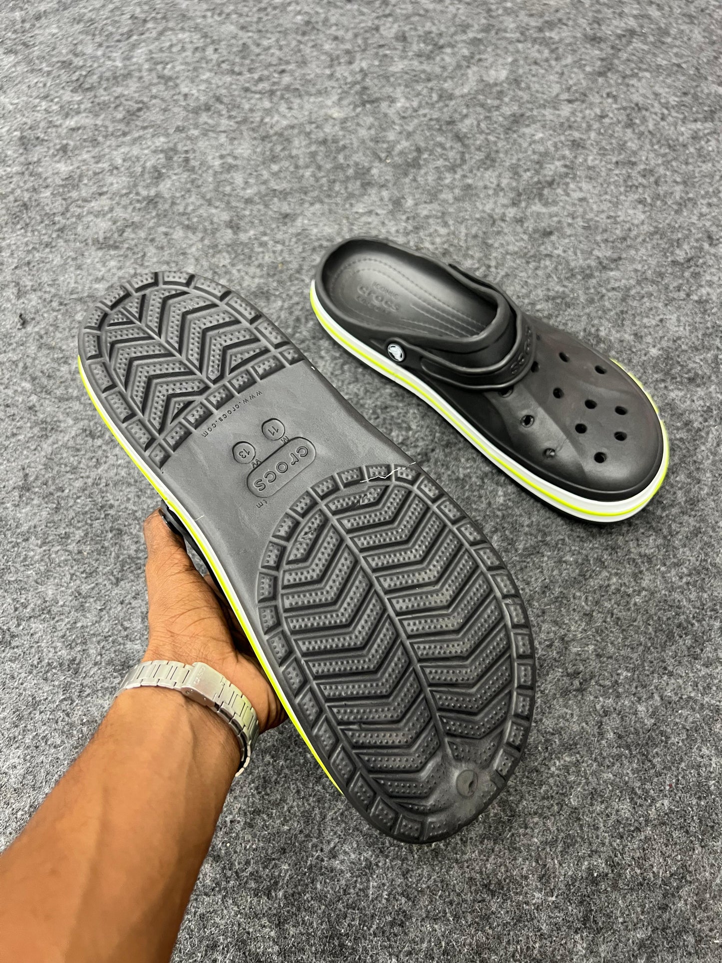 CLASSIC GREY CROCS CLOGS