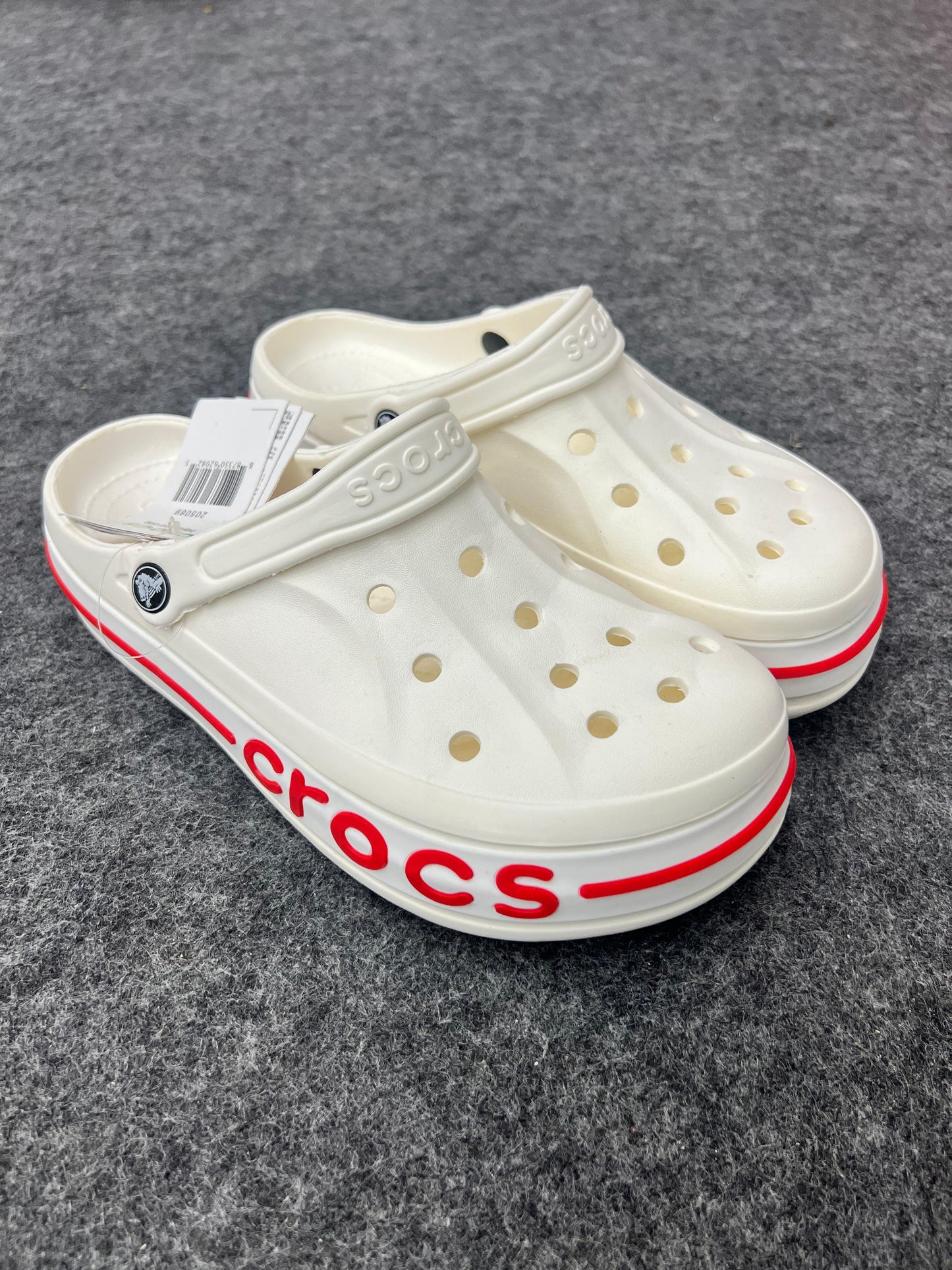 CLASSIC WHITE CROCS CLOGS
