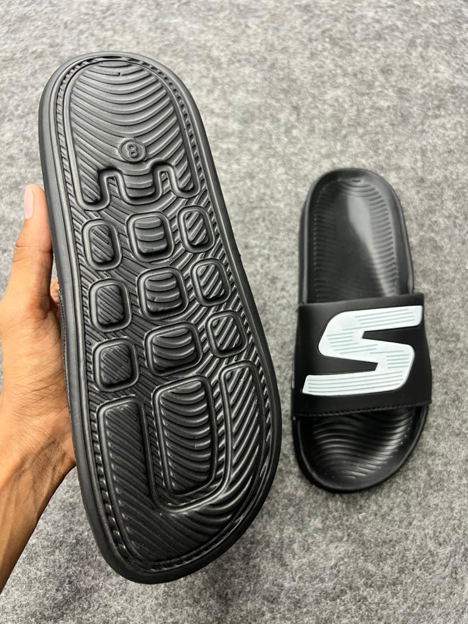 Skechers Comfort Slides – Black Edition