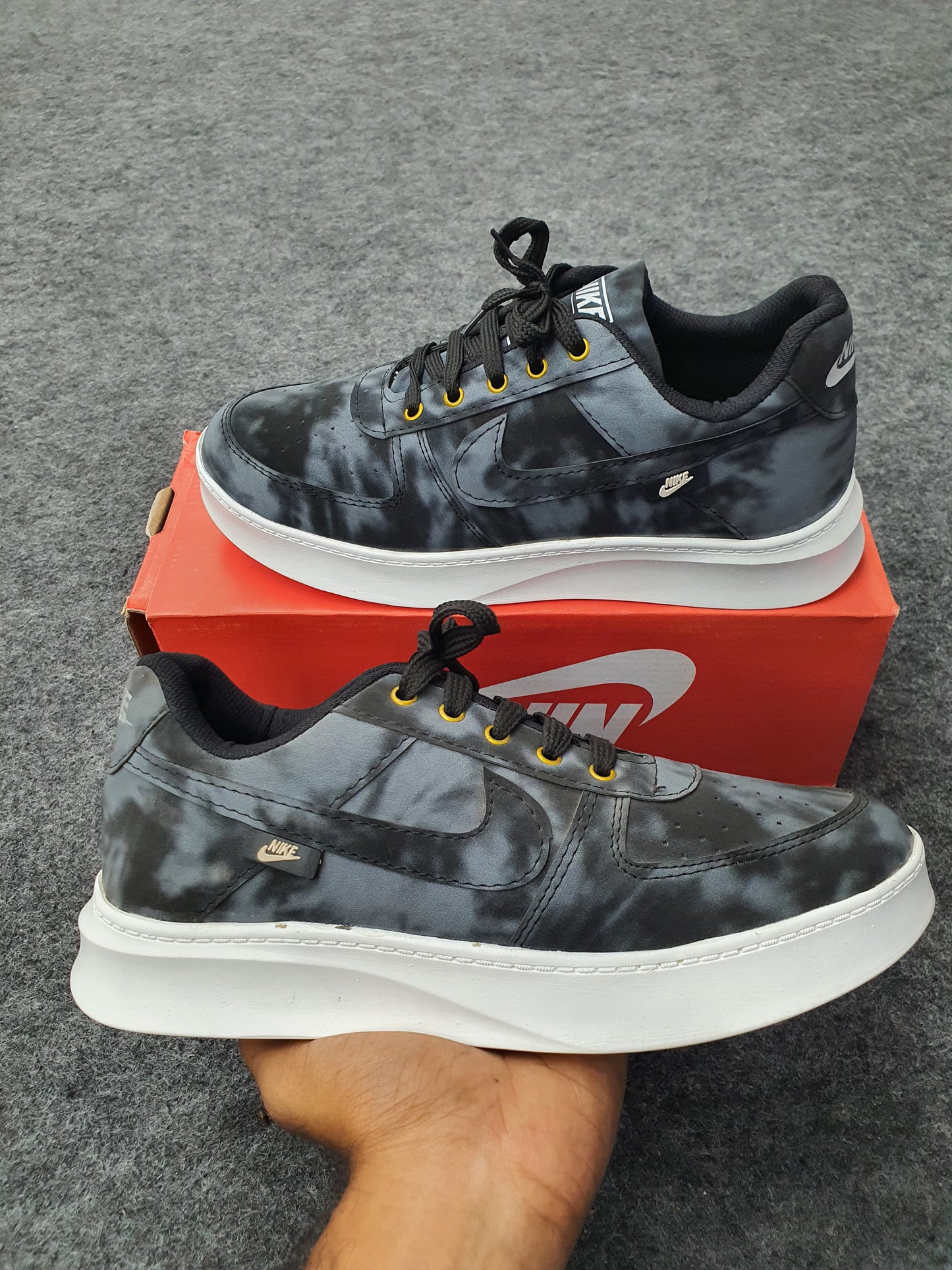 Black Tie-Dye Casual Sneakers