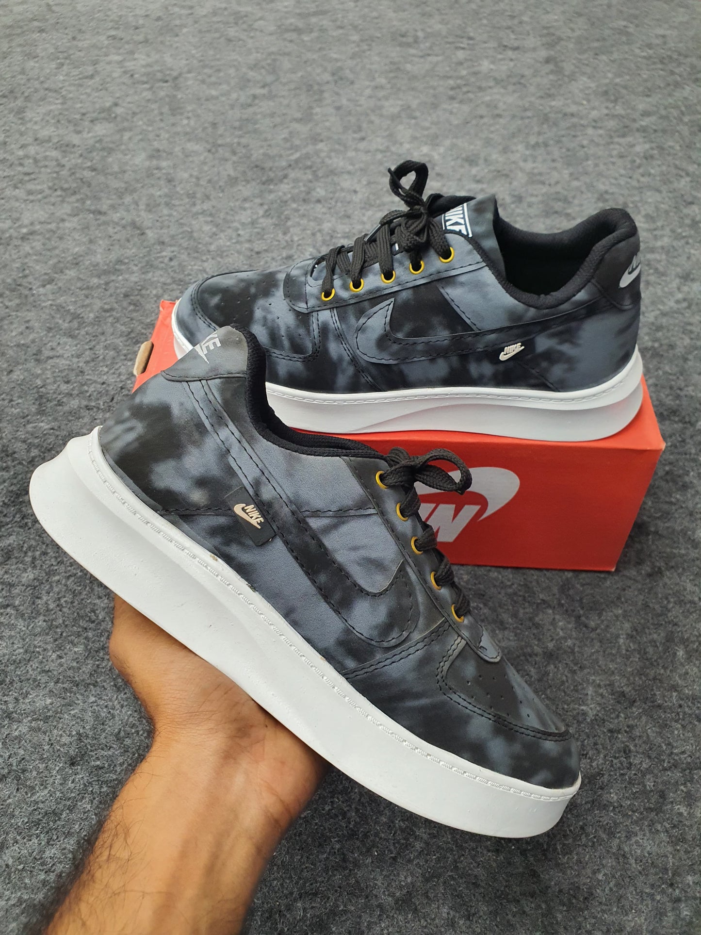 Black Tie-Dye Casual Sneakers