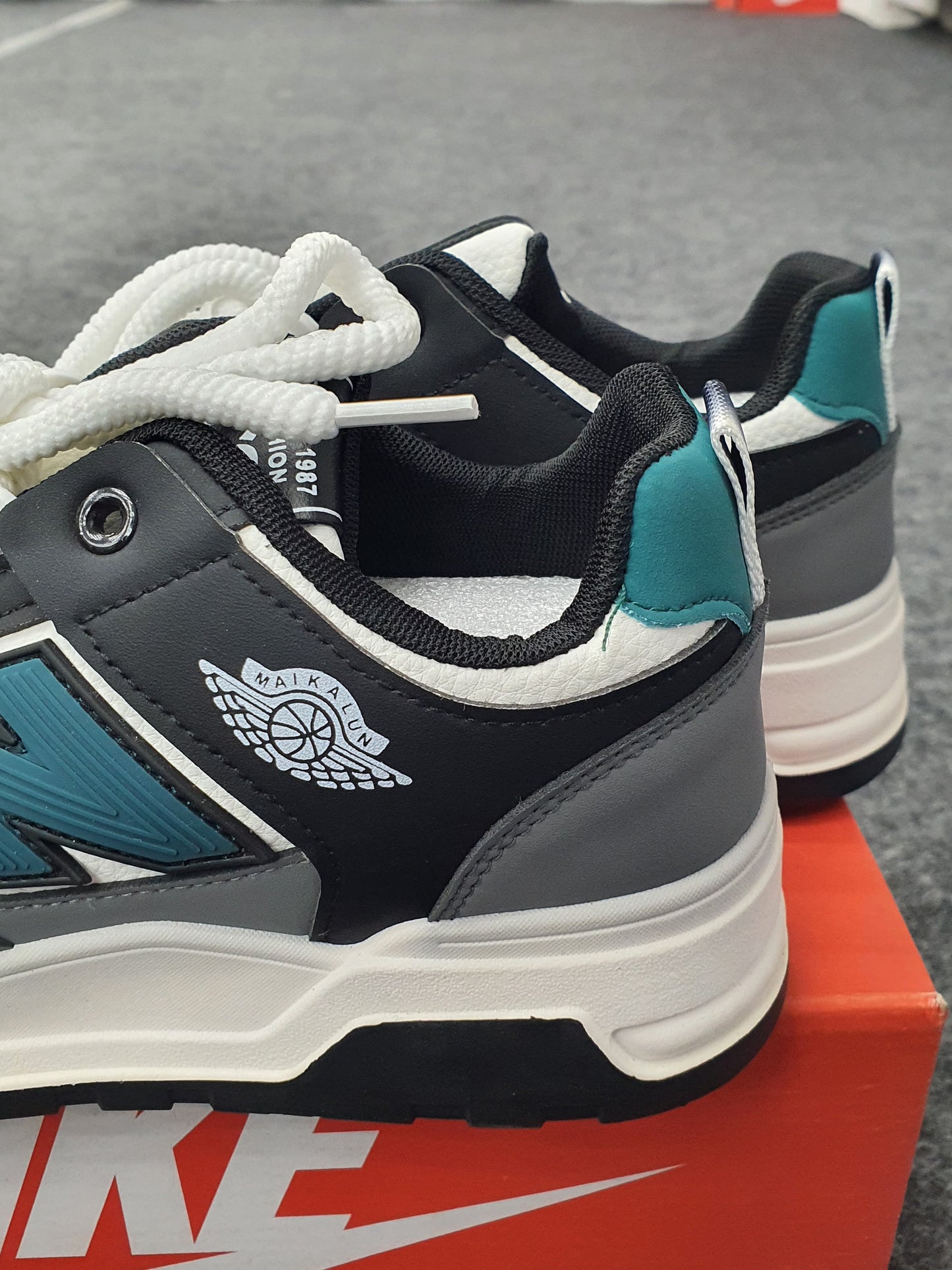 New Balance x Air Jordan (Teal & Black)