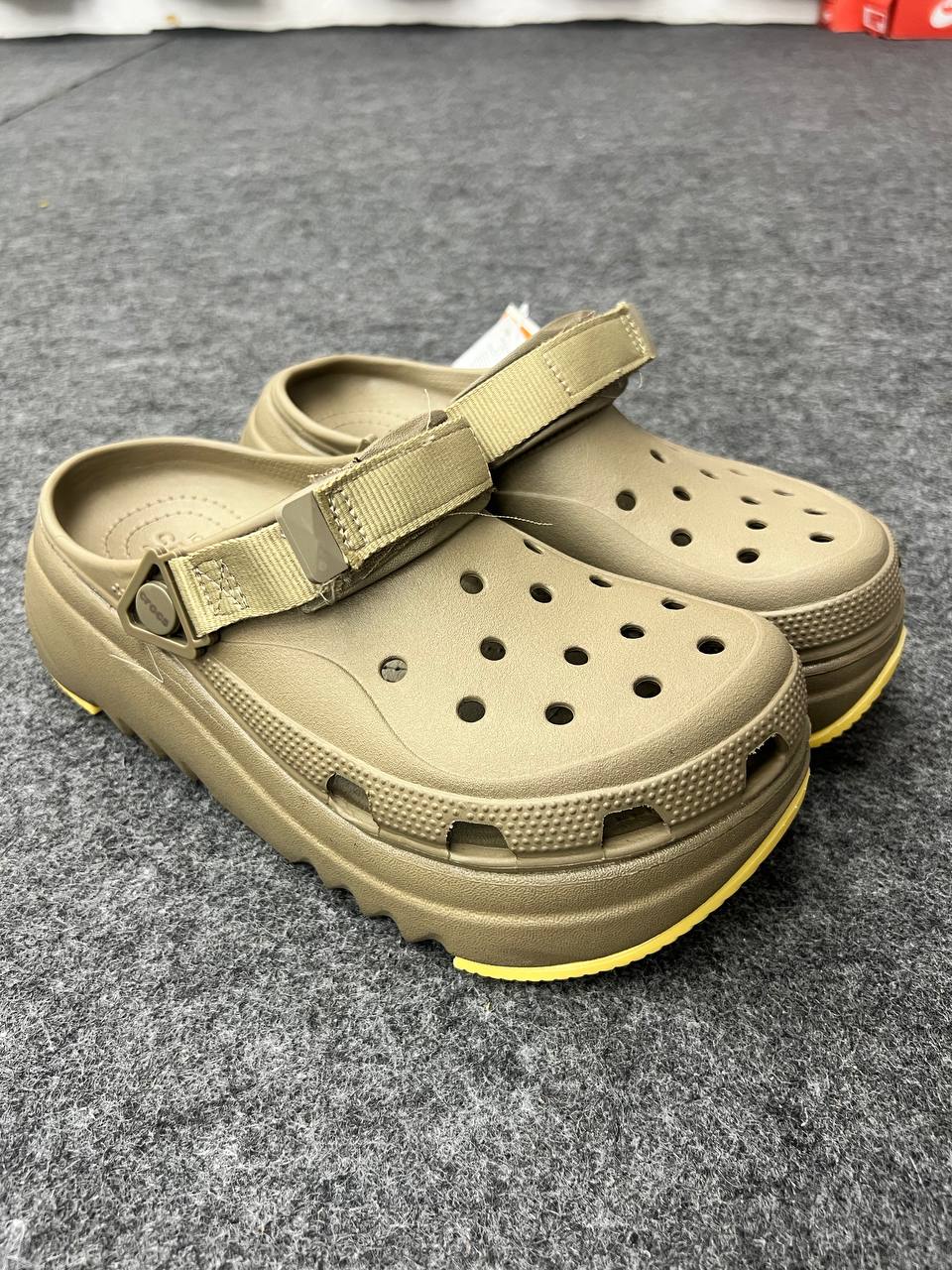 Chunky Platform Crocs – Beige