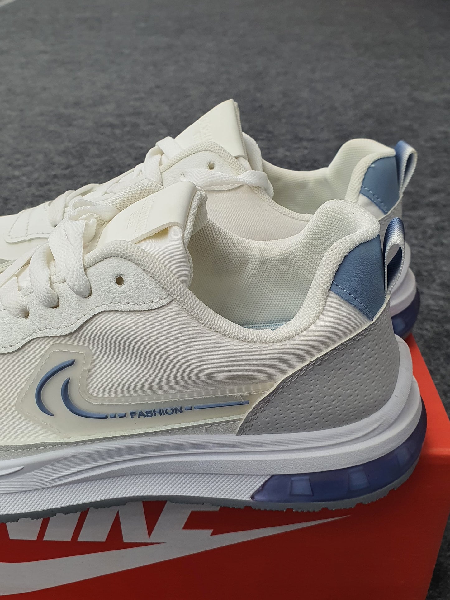 Nike Air | knockoff model