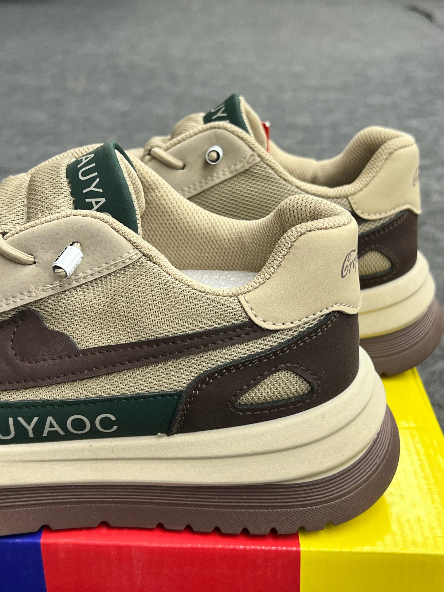HNWAUYAOC Retro Sneakers