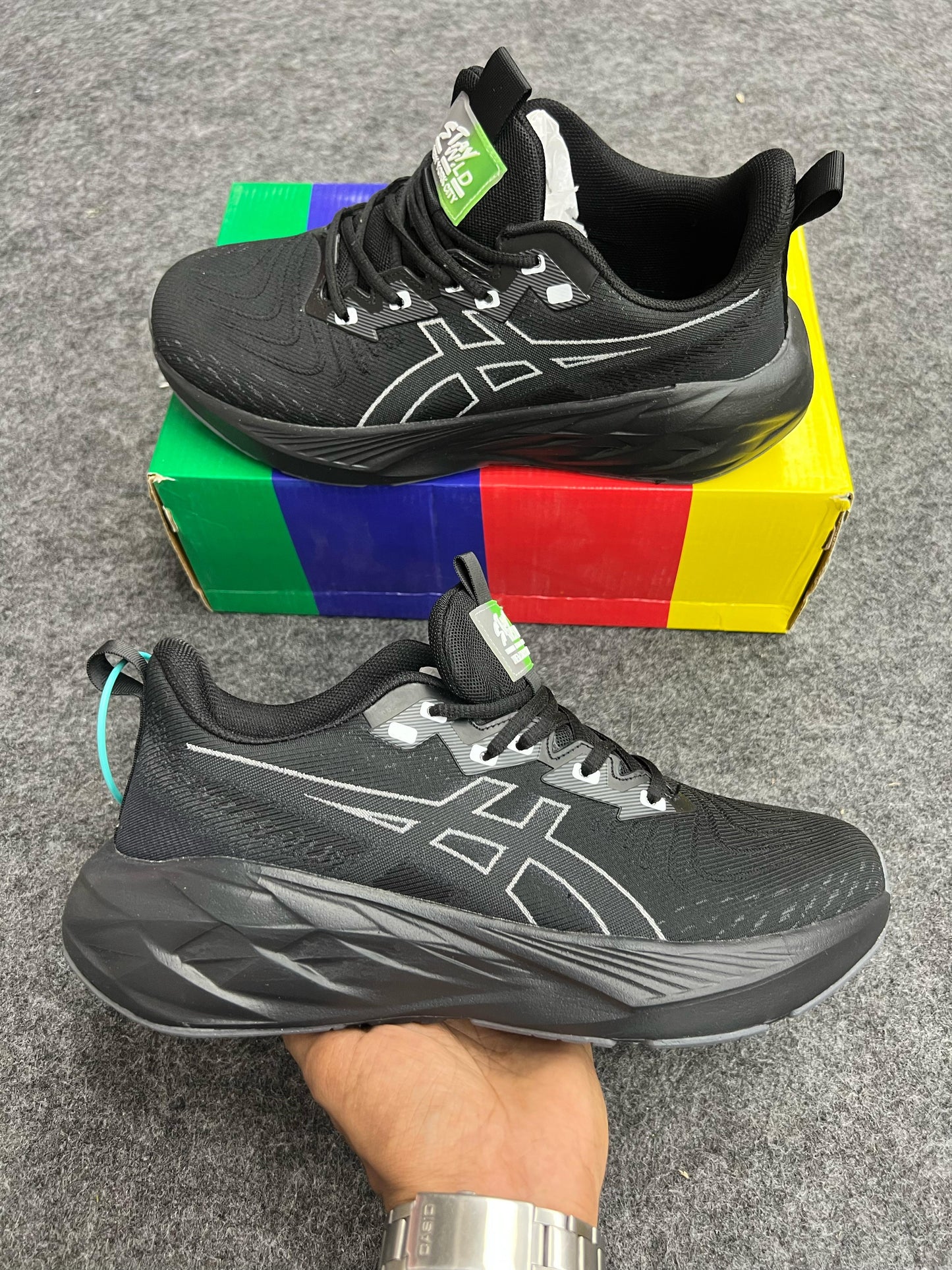 Ultra Core Black Runners
