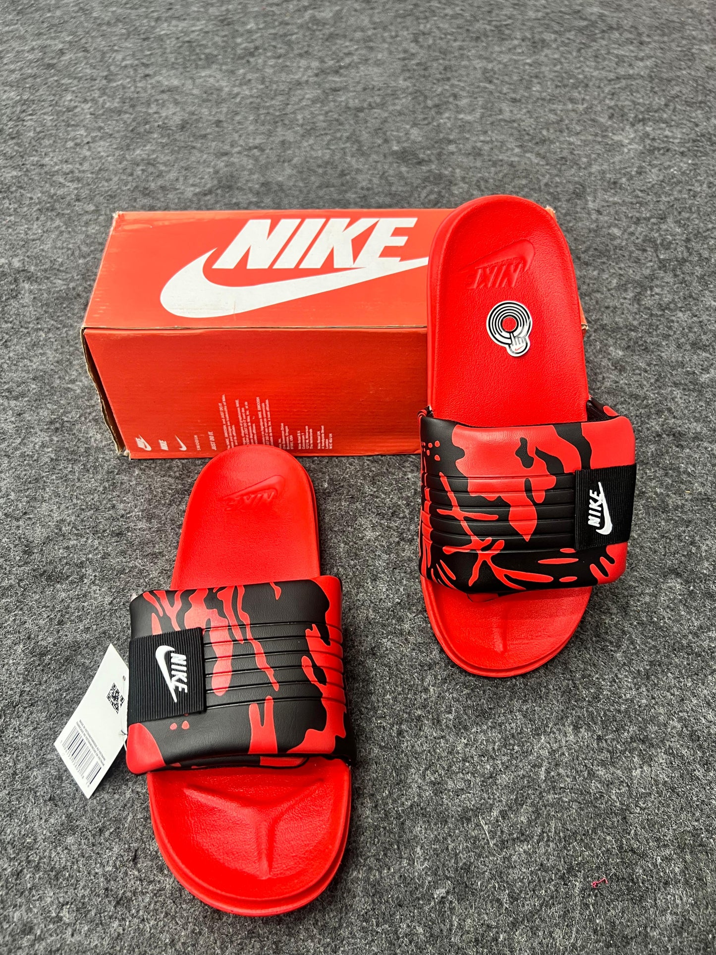 Nike slides  black-red camo strap