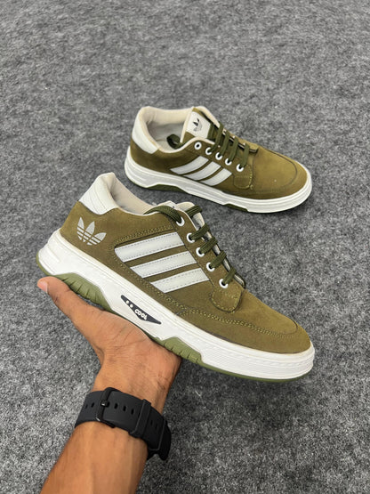 OLIVE GREEN ADIDAS SNEKERS