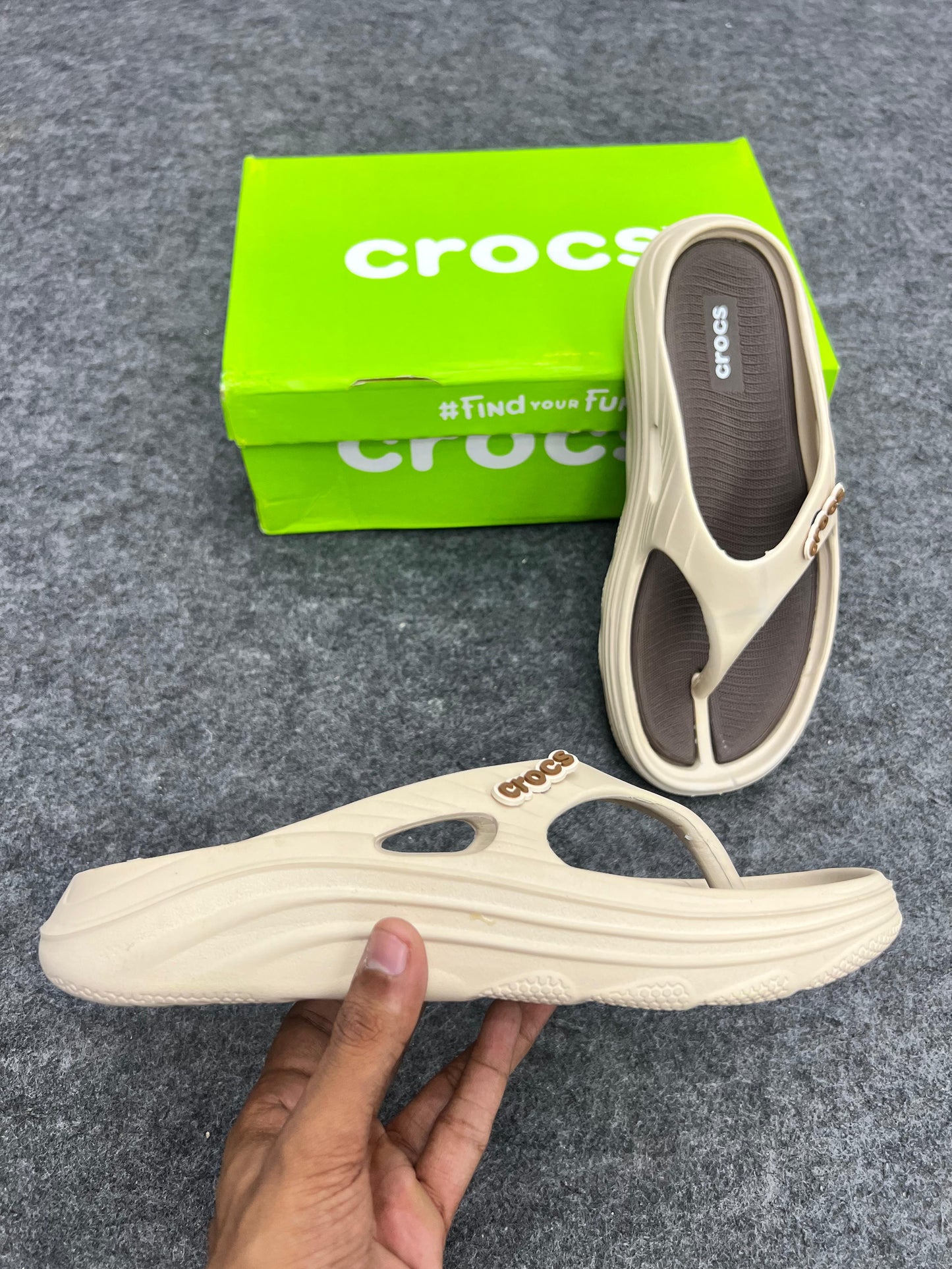 BEGIE WITH BROWN CROCS FLIP FLOP SLIPPERS