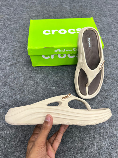 BEGIE WITH BROWN CROCS FLIP FLOP SLIPPERS