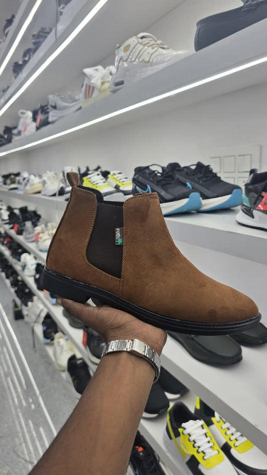 BROWN CHELSEA BOOTS
