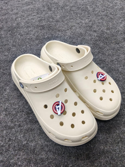 CREAM CLASSIC CROCS