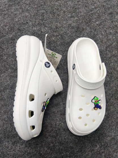 WHITE CLASSIC CROCS